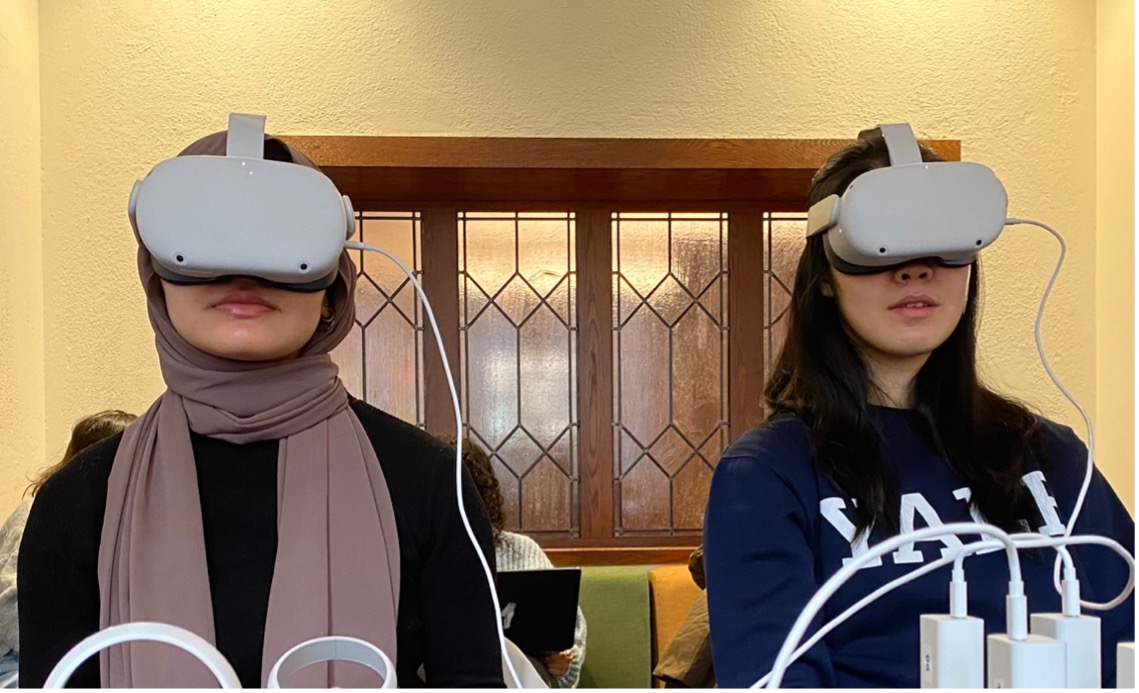 Yale students experience The Phoenix of Gaza through virtual reality headsets.