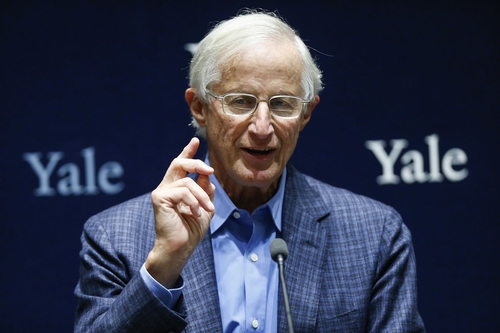 William Nordhaus Photographer: Eduardo Munoz Alvarez/Getty Images