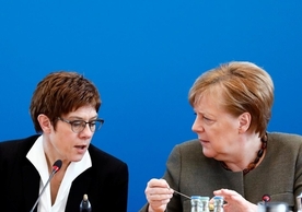 CDU leader Annegret Kramp-Karrenbauer and Chancellor Angela Merkel at today’s CDU meeting.