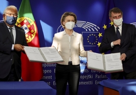 Portuguese Prime Minister and Council President António Costa, European Commission President Ursula von der Leyen, and European Parliament President David Sassoli after signing documents creating the EU’s Recovery and Resilience Facility.