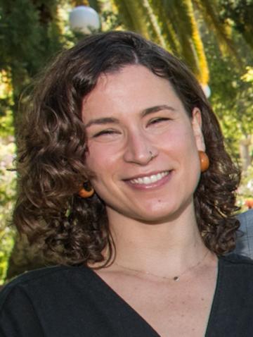 Dr. Fraga headshot