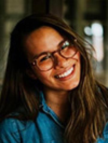 Ariel Santikarma cseas grad comm