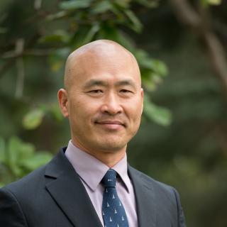 Professor Hwansoo Kim