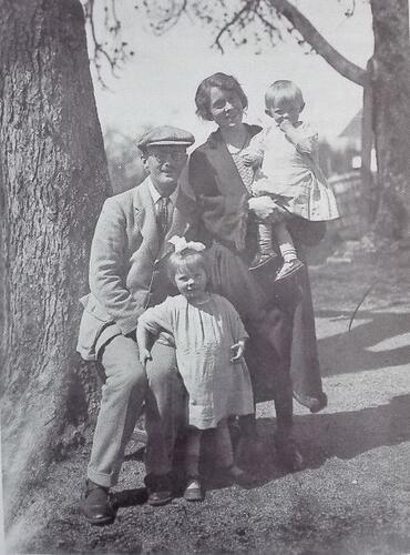 Malinowski family in Oberbozen (South Tyrol) in 1923 